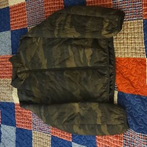 Camo puffer jacket